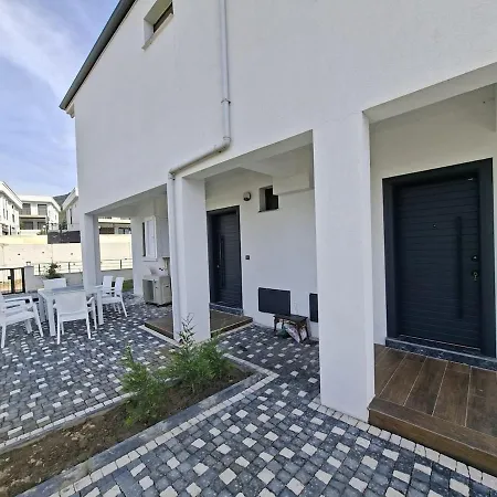 Villa Olive Hill 1