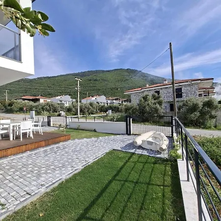 Villa Olive Hill 1